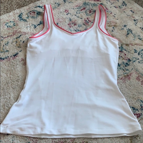 Nike workout top - Picture 3 of 3